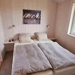 4 Star In Friedrichkoog Casa de Férias